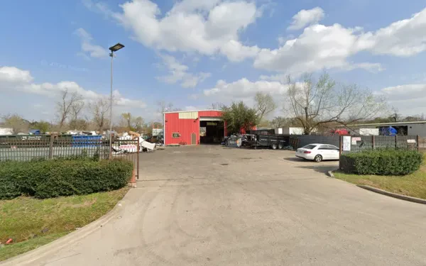 Henry's Metal Recycling - photo 4