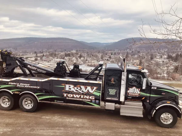 B & W Towing LLC - photo 2