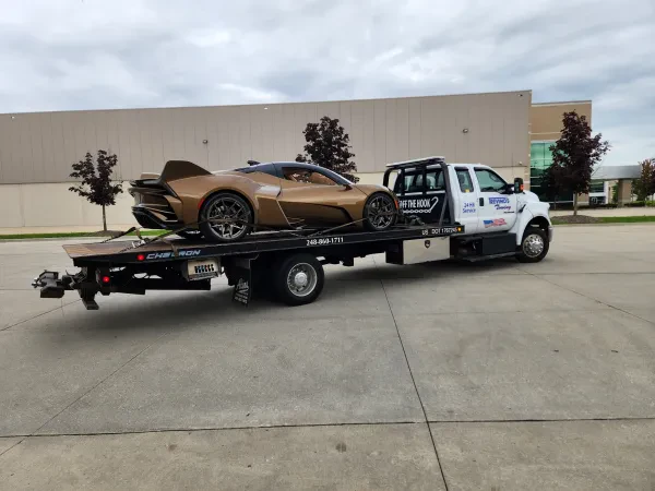 Trevino's Towing & Hauling - photo 2