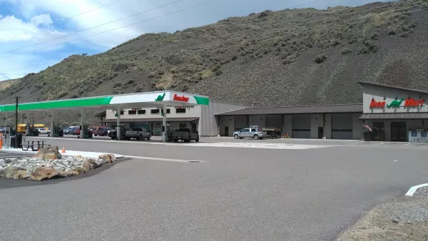 Yellowstone Dino Lube & Repair - photo 2