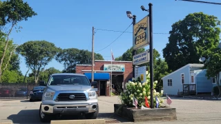 Universal Auto Body