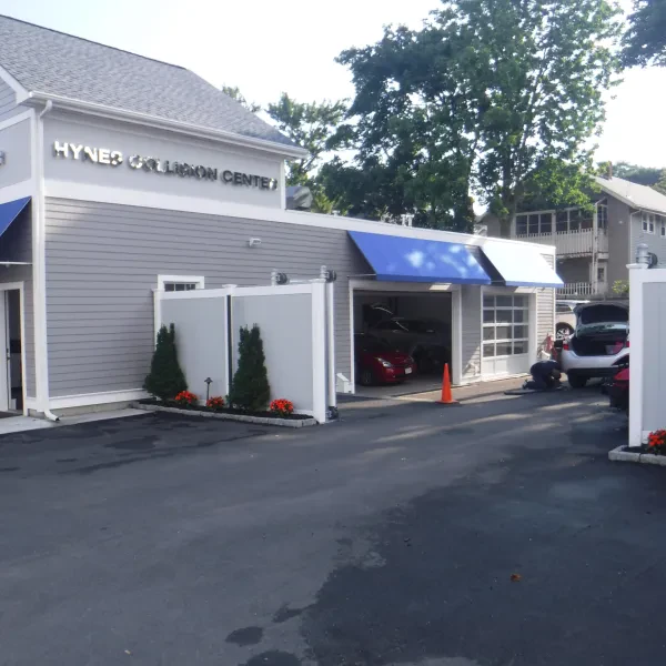 Hynes Collision Center - photo 4