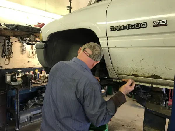 Cloverly Automotive - photo 2