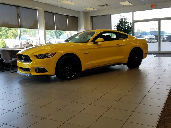 Bob Johnson Ford of Avon - photo 3