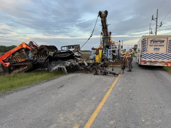 Tops Towing & Garage - photo 4