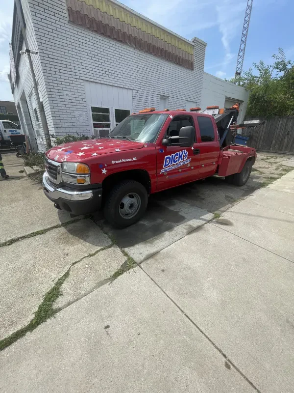 Dick's Towing Recovery Inc - photo 2