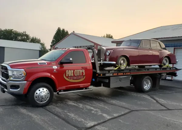 Fox City's Towing - photo 3