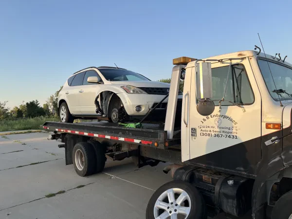 J&B Enterprises Towing & Repairs - photo 4