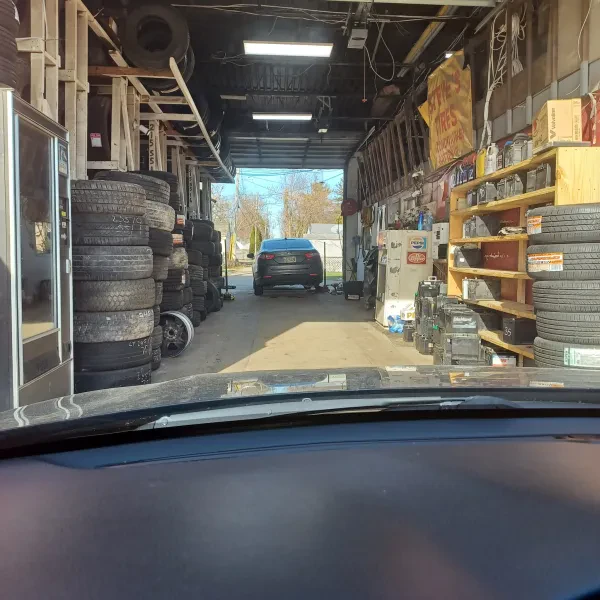 Steve's Tires & Batteries - photo 3