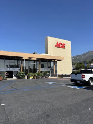 Ace Hardware of La Crescenta