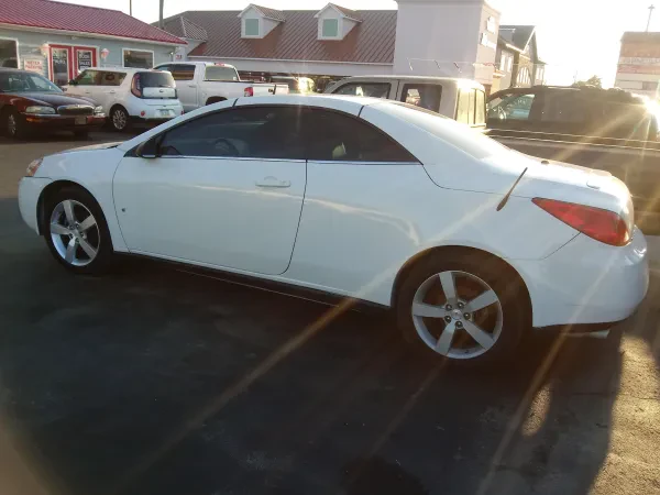 Below Book Auto Sales inc.. - photo 2