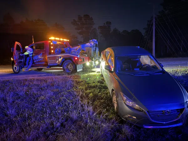 ACME Towing Inc - photo 3