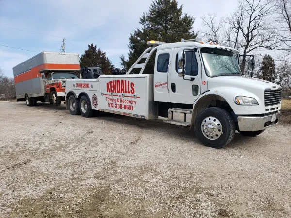 Kendall's Towing and Recovery - Holts Summit - photo 2