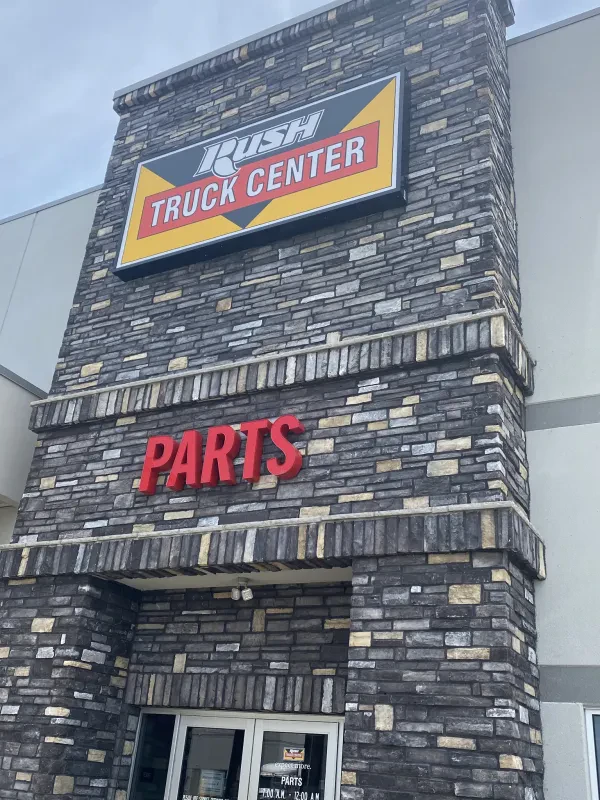 Rush Truck Centers - Columbus, OH - photo 3