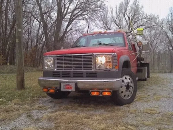 Hook Up Towing - photo 3