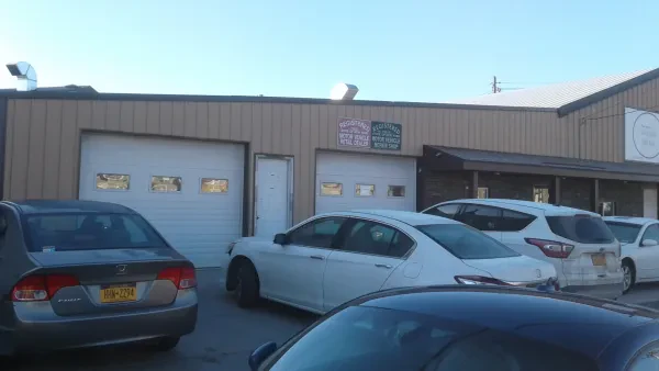Green Island Collision - photo 2