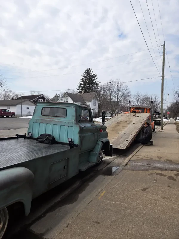 Graveyard Auto & Towing - photo 4
