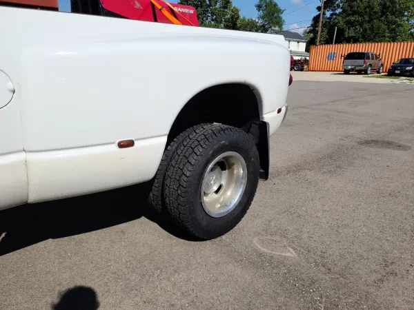 J R Tires & Mechanics - photo 2
