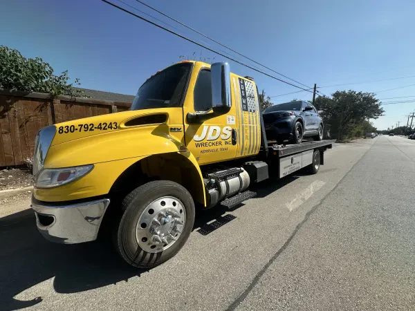 JDS Wrecker service - photo 3