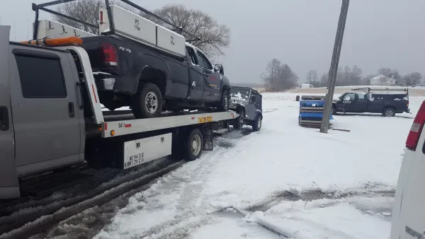 Chanov Enterprises LLC. Towing & Auto Body Shop - photo 2