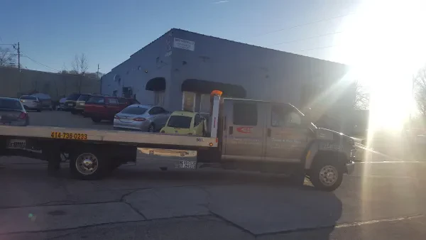 Chanov Enterprises LLC. Towing & Auto Body Shop - photo 3