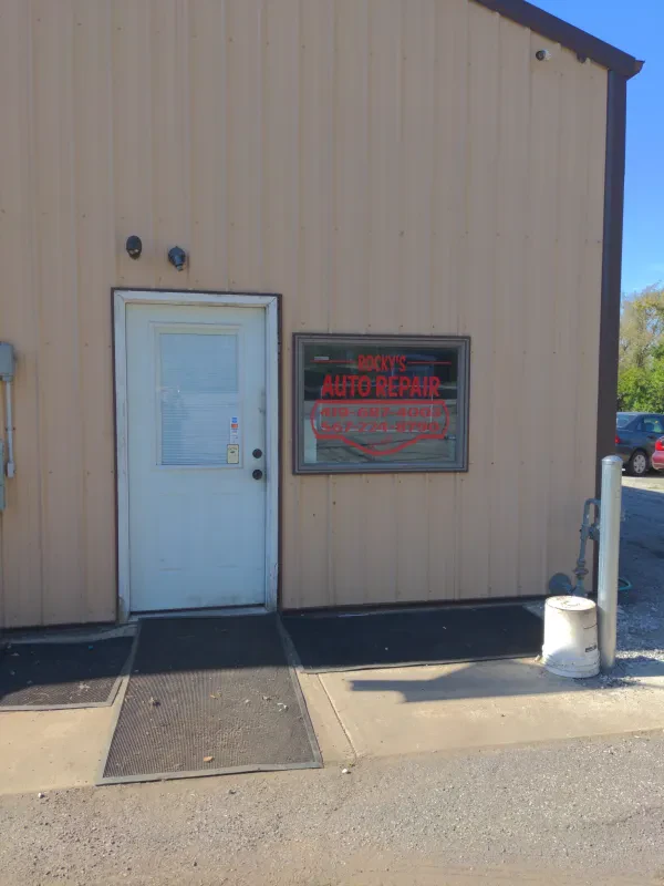 Rocky’s Auto Repair - photo 2