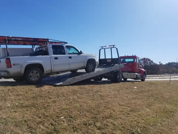 Bilyeu Towing - photo 2