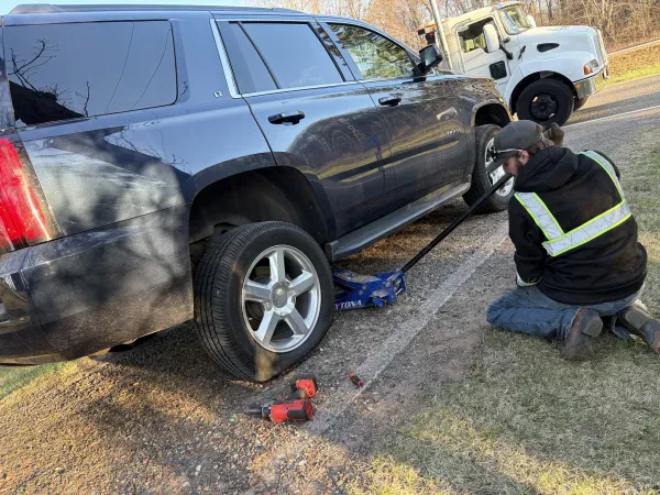 Bell Towing & Service - photo 3
