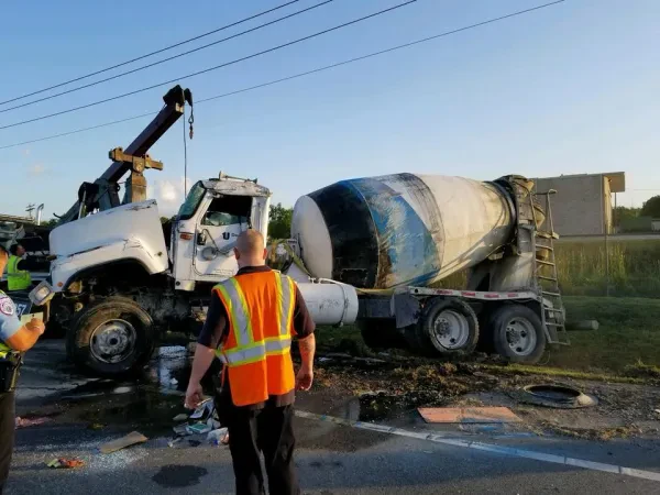 Ken's Towing & Recovery - photo 8