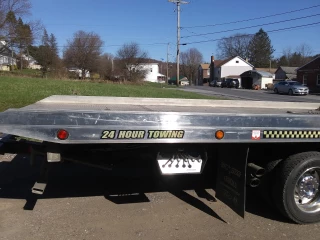 Lowe's Garage towing and recovery