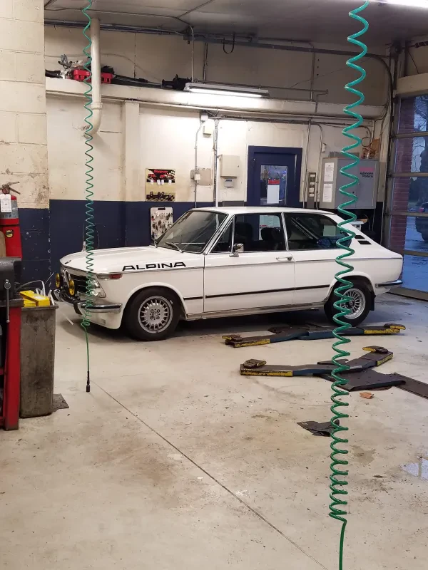 Rolf's Auto Craft - Bosch Car Service - photo 3