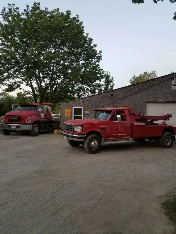 Rowe's Auto Salvage & Repair - photo 4