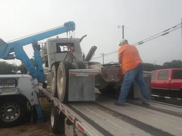 Quality Services towing & tires - photo 3