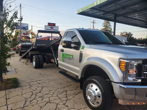 Mattys Towing & Transport - photo 3
