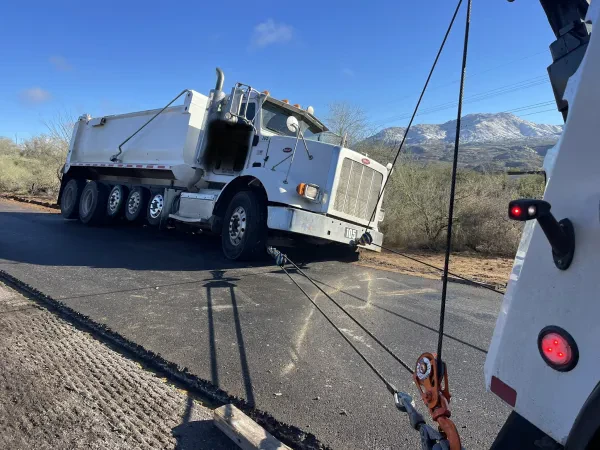 Catalina Towing & Recovery (CAT-TOW) - photo 4
