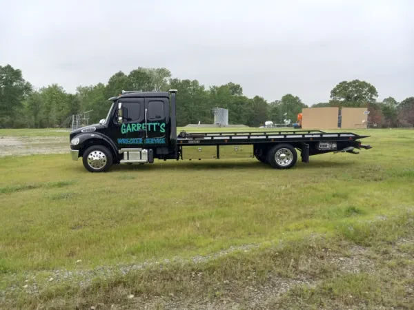 Garrett's Wrecker Service - photo 3