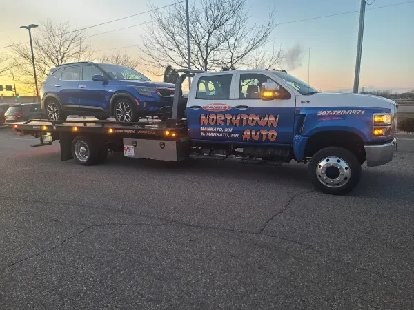 Dean's Northtown Towing and Recovery LLC - photo 3