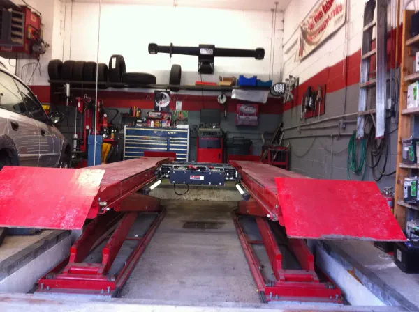 Fred's Auto Repair of Briarcliff Inc. - photo 3
