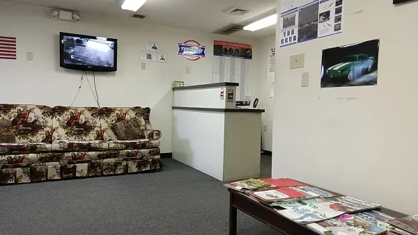Laurel Automotive Services - photo 2