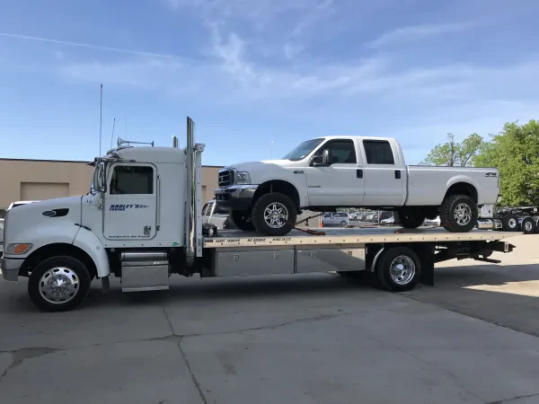 Hadley's Towing Novi - photo 3