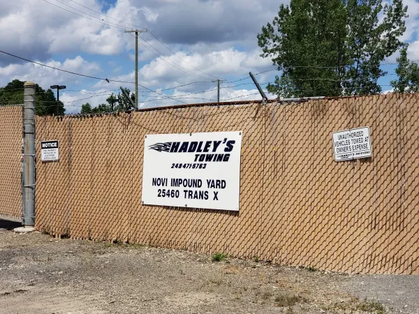 Hadley's Towing Novi - photo 4