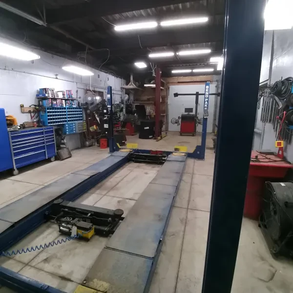 Wheelfind Automobile Repair & Towing - photo 4