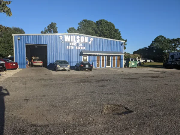Wilson Bros Co. Towing & Auto Repair - photo 4