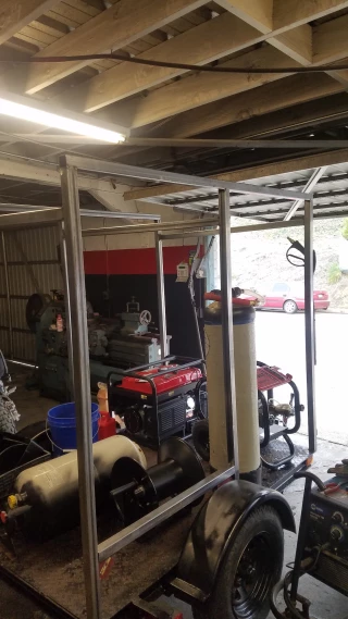 B & M Auto Body Shop