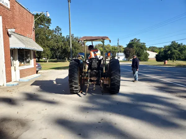 Paynter's Auto & Tractor Rpr - photo 2