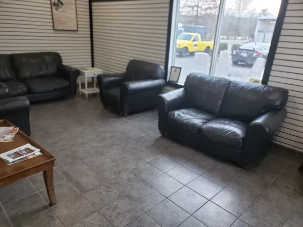 Mr. Tire Auto Service Centers - photo 3