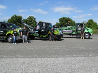 Charlie's towing service
