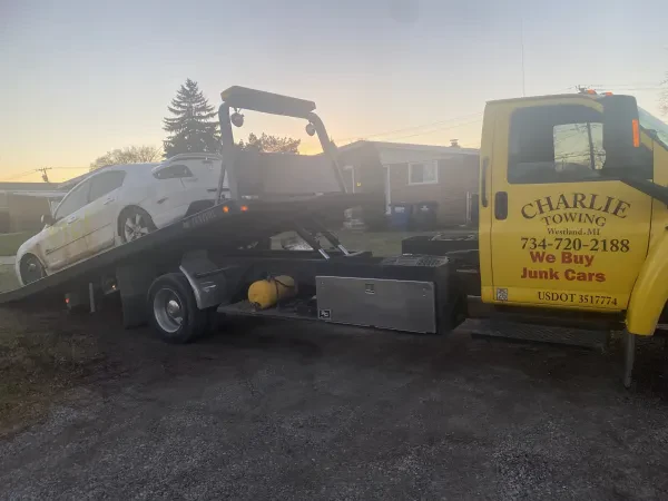 Charlie's towing service - photo 3