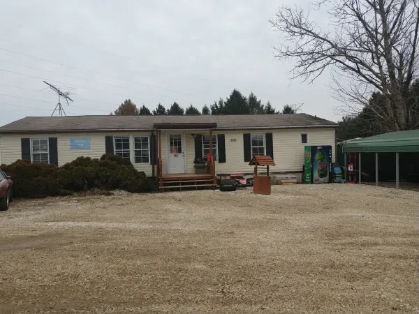 Route 43 Auto Parts & Sales - photo 3
