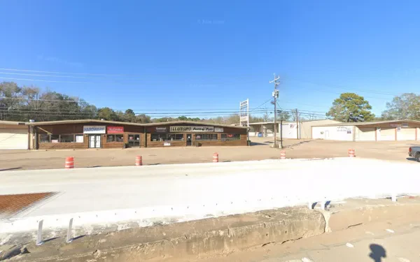 J&B AUTO SUPPLY & HARDWARE - photo 3